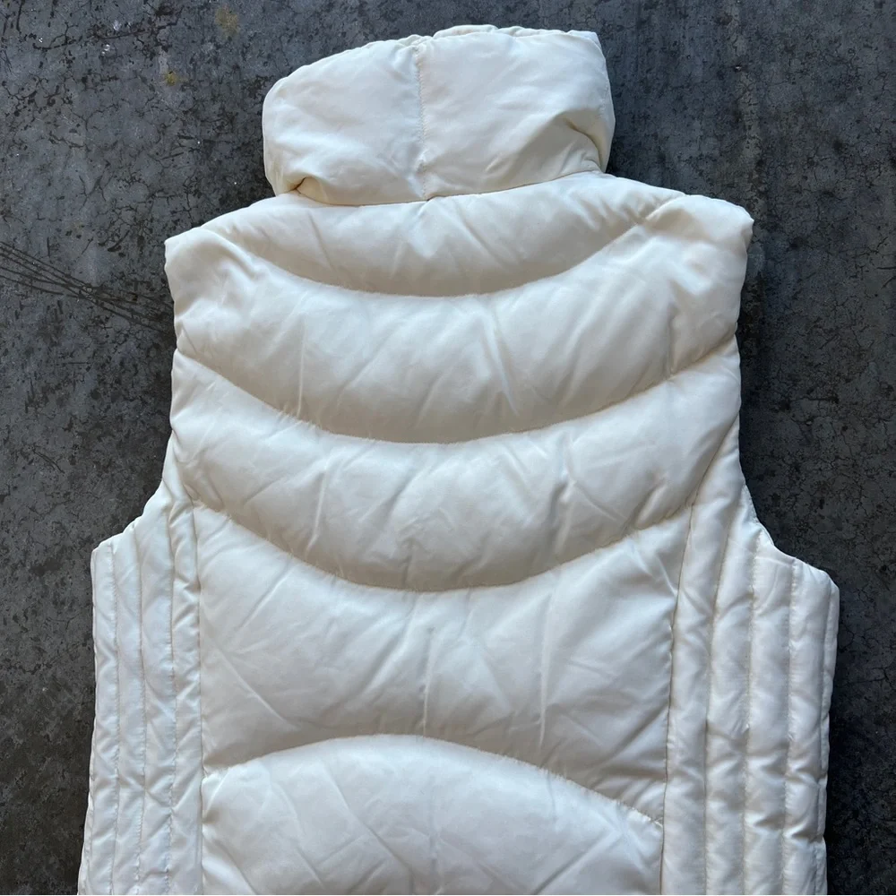 Kenneth Cole Reaction Down Puffer Vest Women’s Medium Ivory Quilted Zip Pokets
